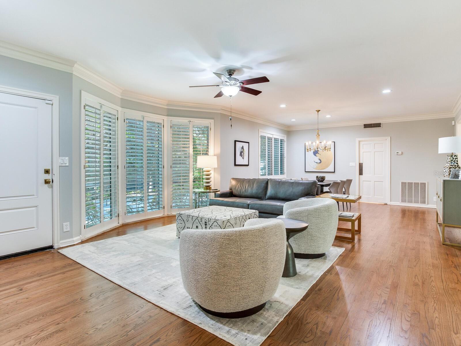 Image 16 of 48 For 3401 Almeria Avenue