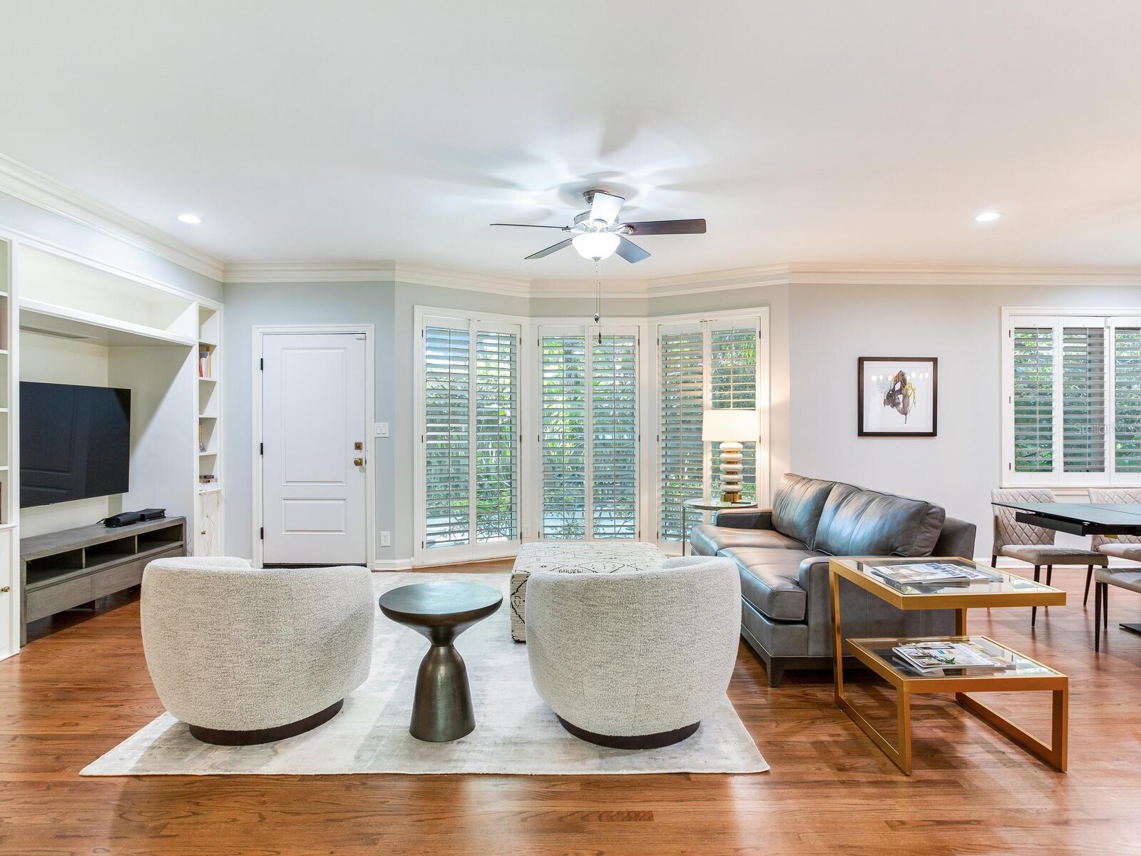 Image 17 of 48 For 3401 Almeria Avenue