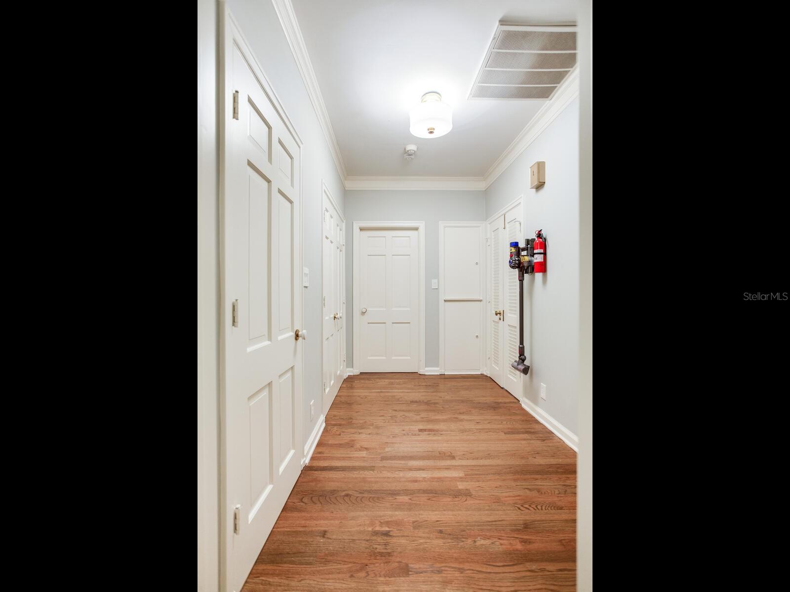 Image 29 of 48 For 3401 Almeria Avenue