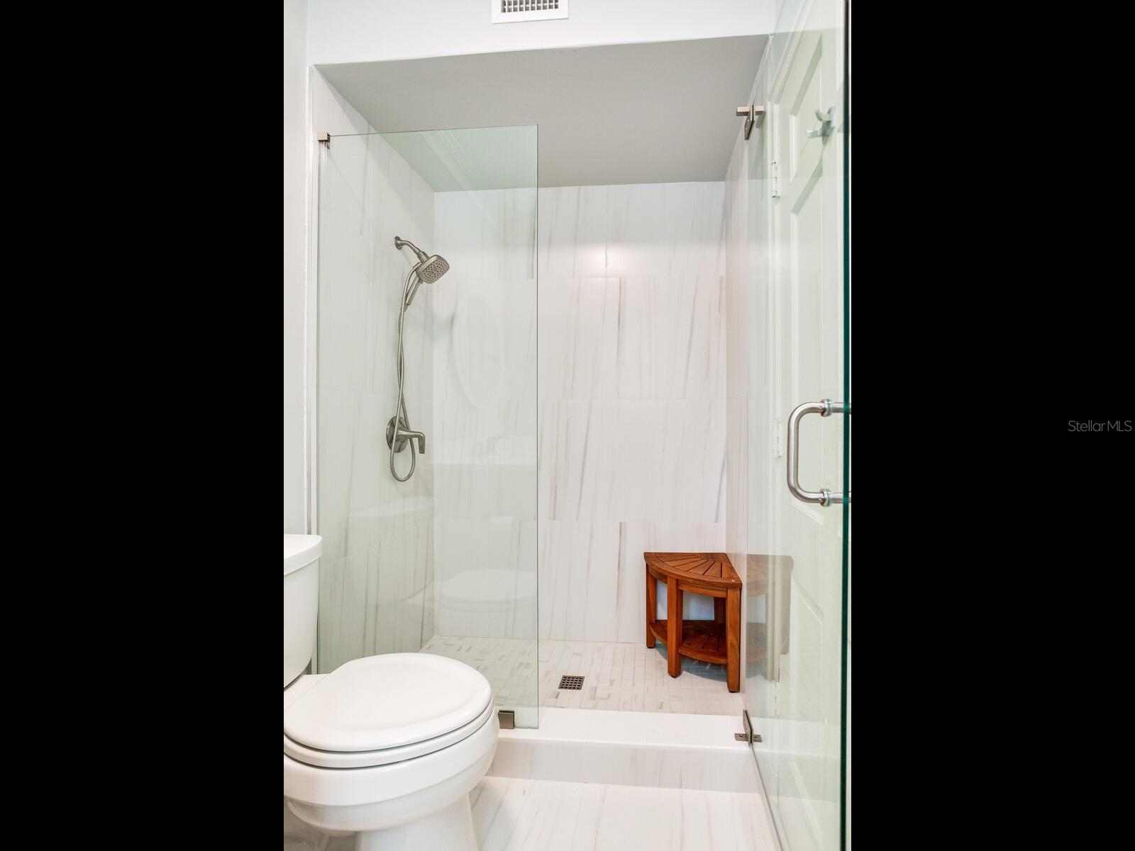 Image 40 of 48 For 3401 Almeria Avenue