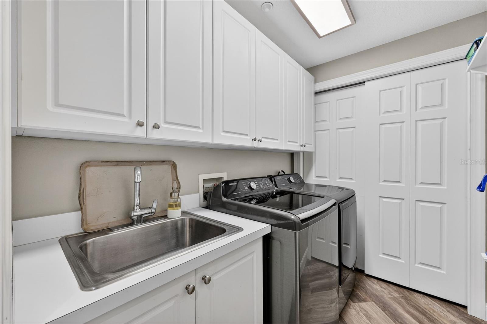 Image 24 of 52 For 205 Brightwater Drive 202