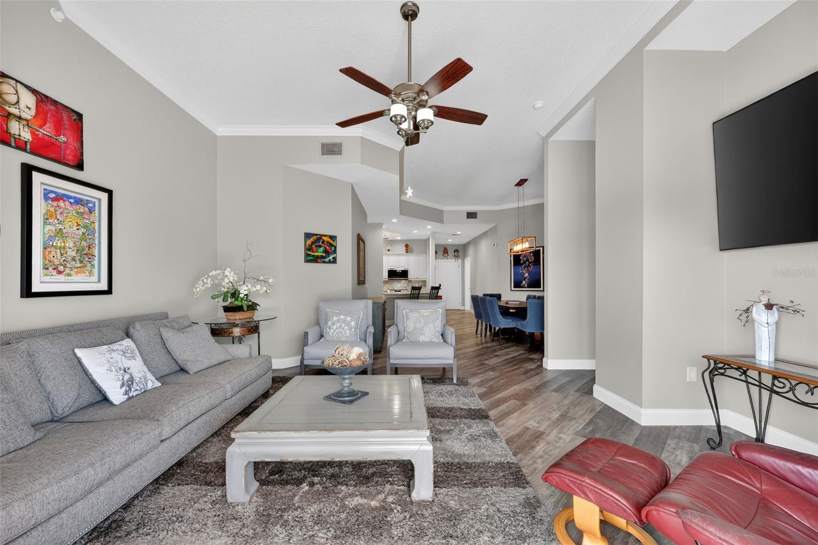 Image 27 of 52 For 205 Brightwater Drive 202