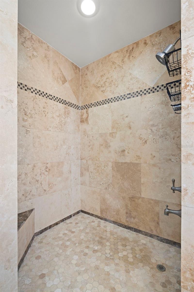 Image 16 of 31 For 205 5th Avenue N 301