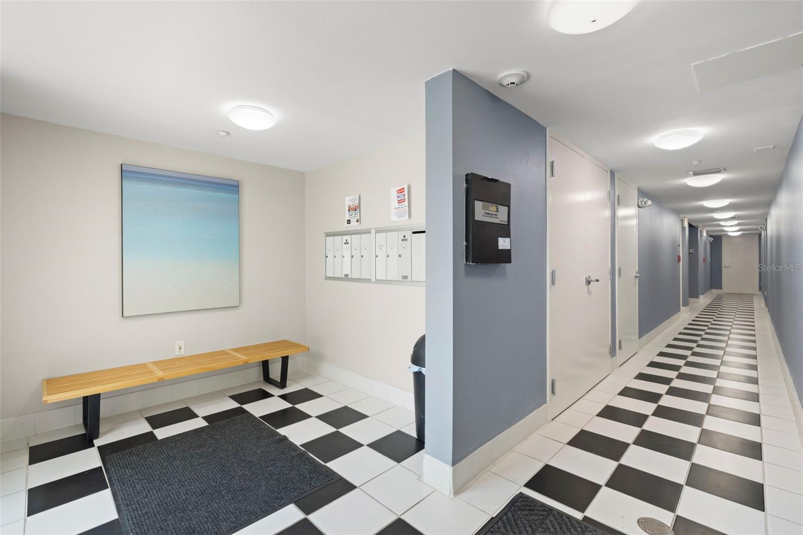 Image 22 of 31 For 205 5th Avenue N 301