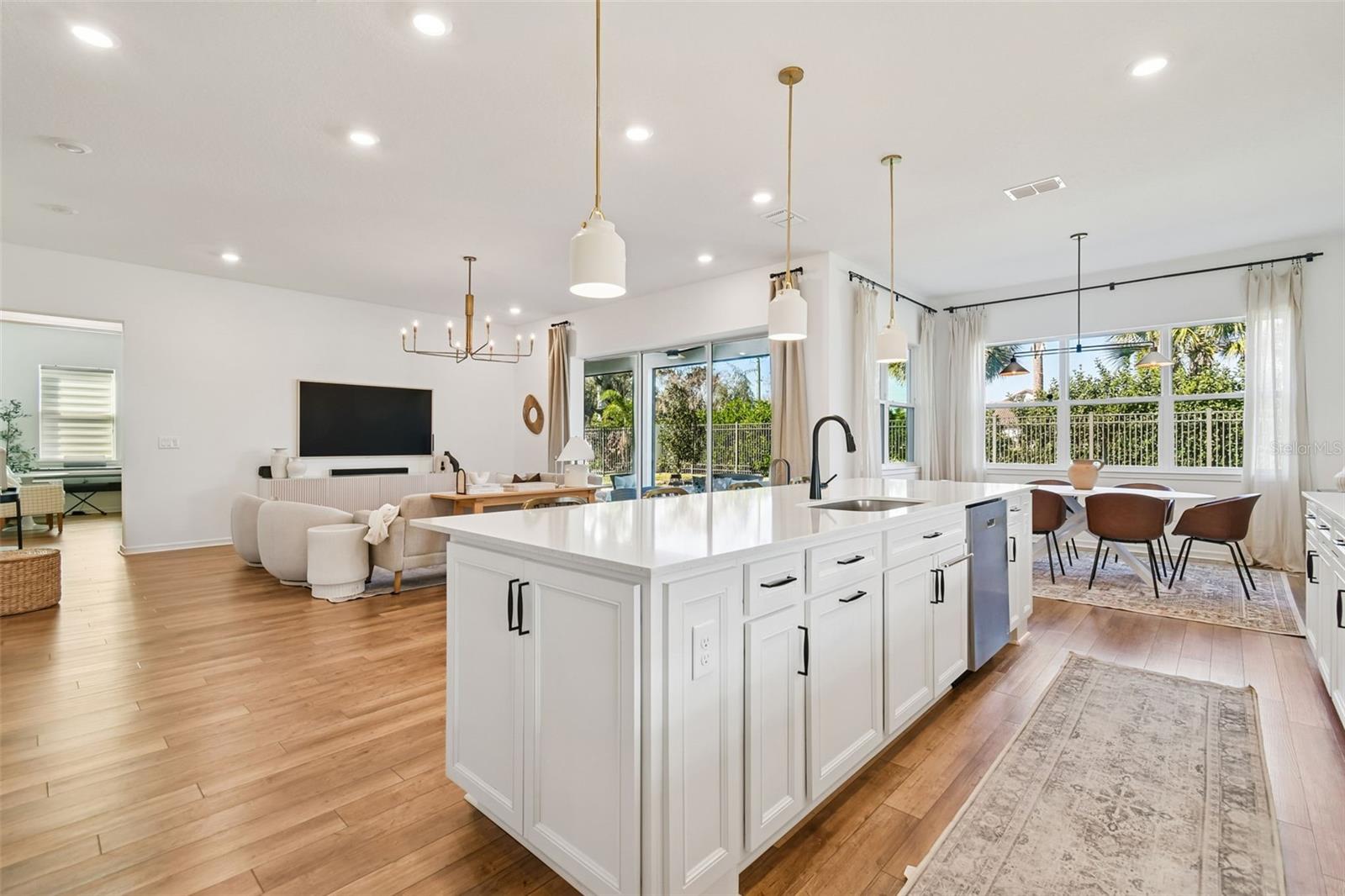 Image 18 of 86 For 13816 Sharp Hawk Drive