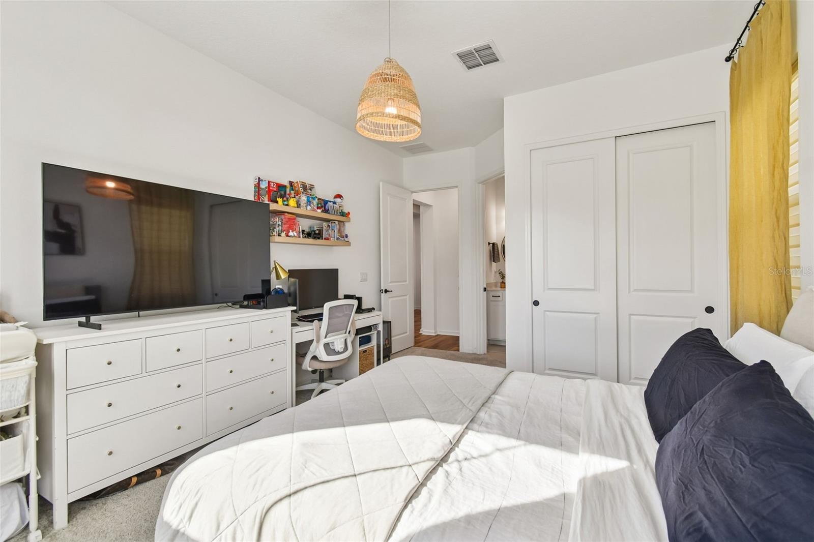 Image 32 of 86 For 13816 Sharp Hawk Drive