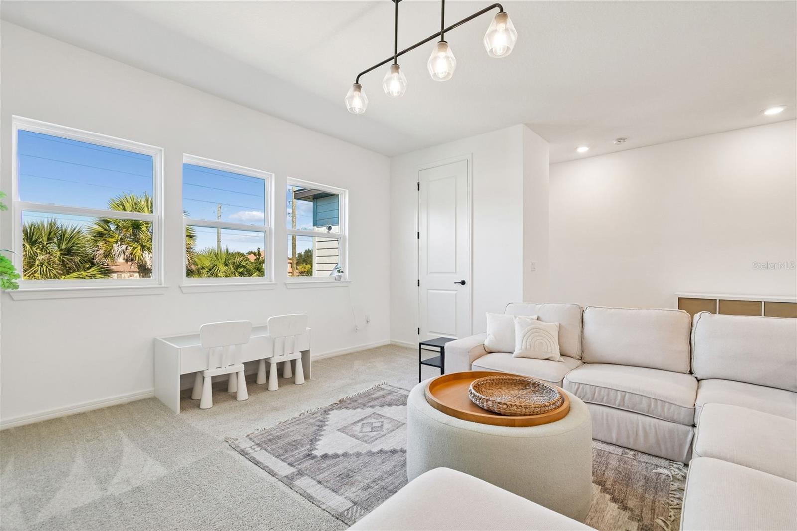 Image 36 of 86 For 13816 Sharp Hawk Drive