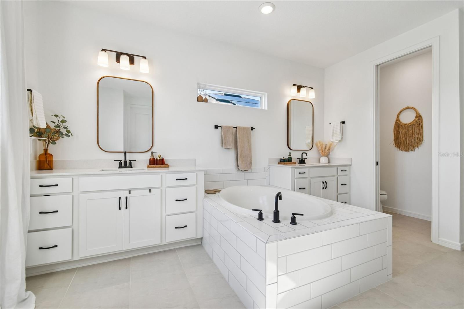 Image 46 of 86 For 13816 Sharp Hawk Drive