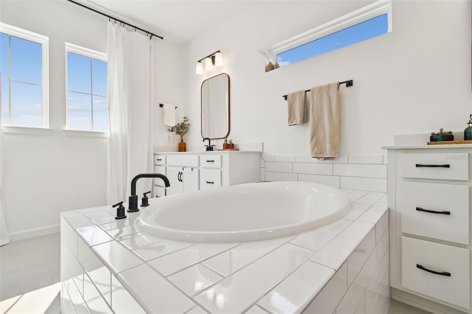 Image 49 of 86 For 13816 Sharp Hawk Drive