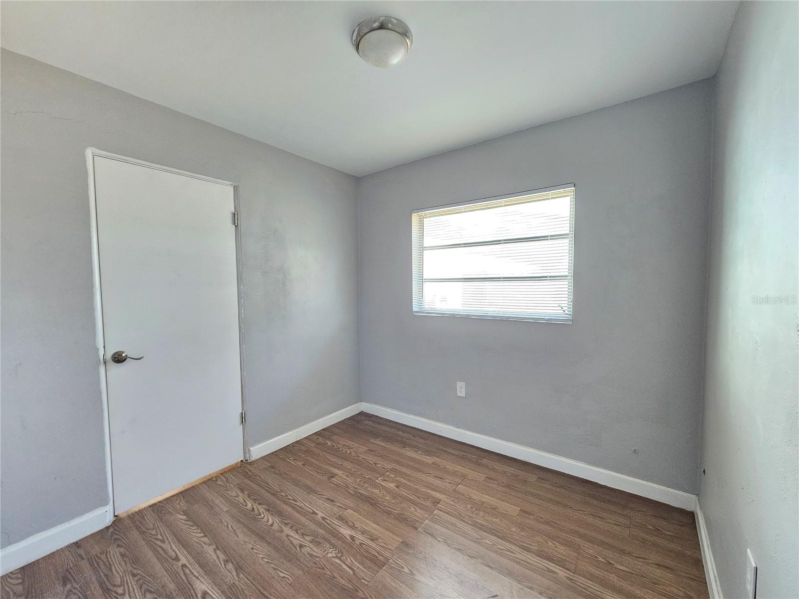 Image 13 of 19 For 3219 Decatur Avenue