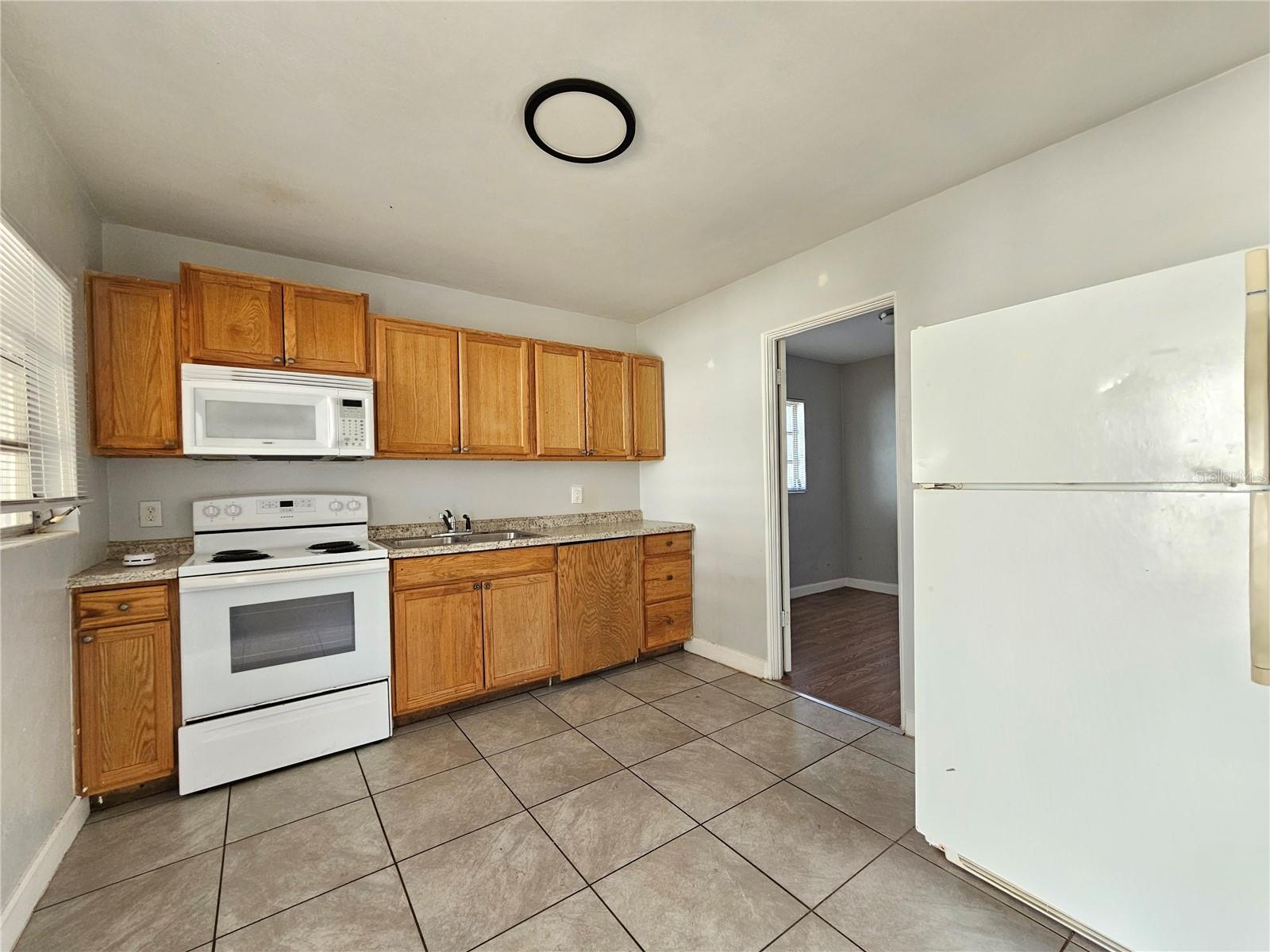 Image 7 of 19 For 3219 Decatur Avenue