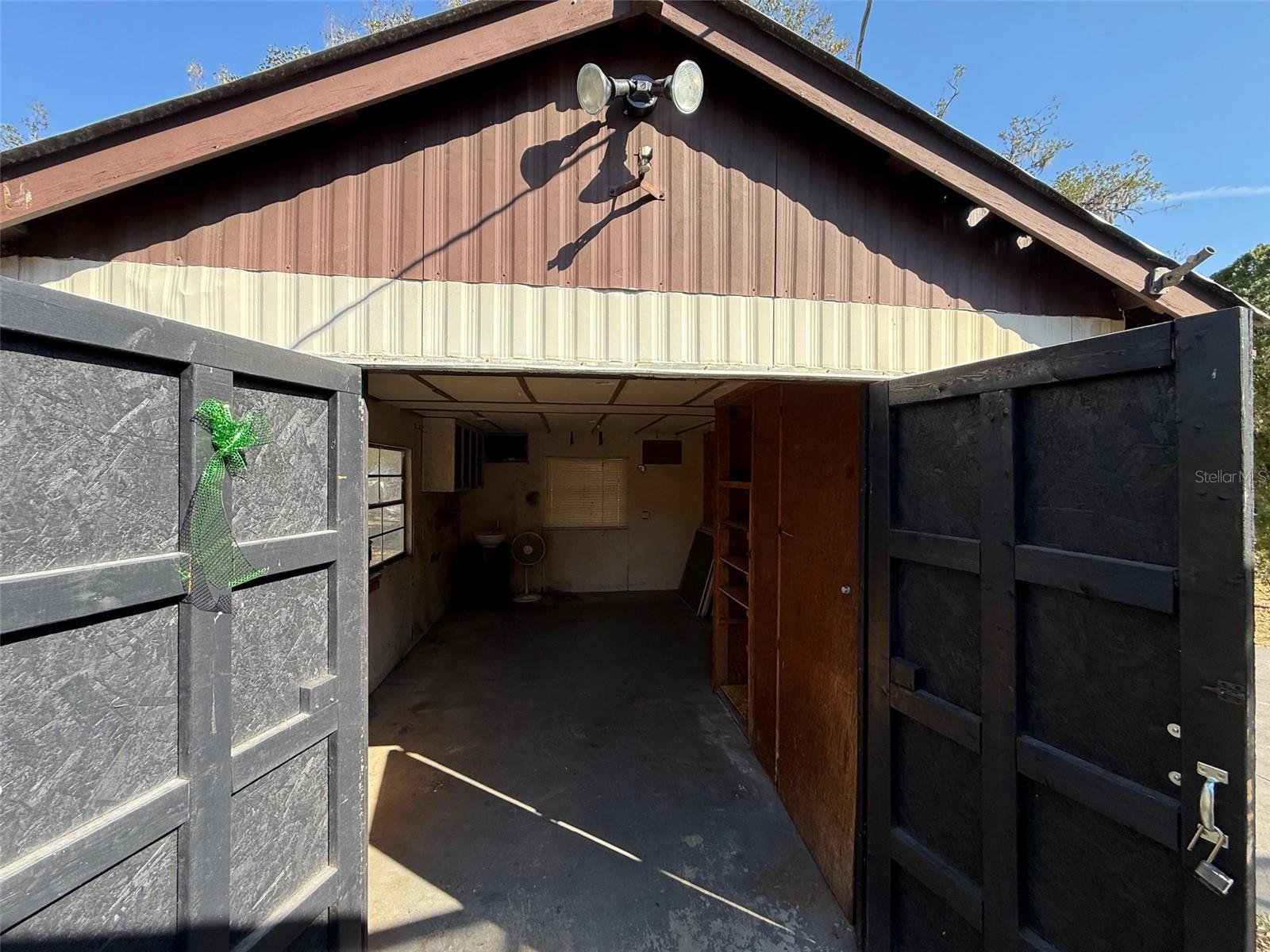 Image 15 of 16 For 4404 Areca Palm Drive