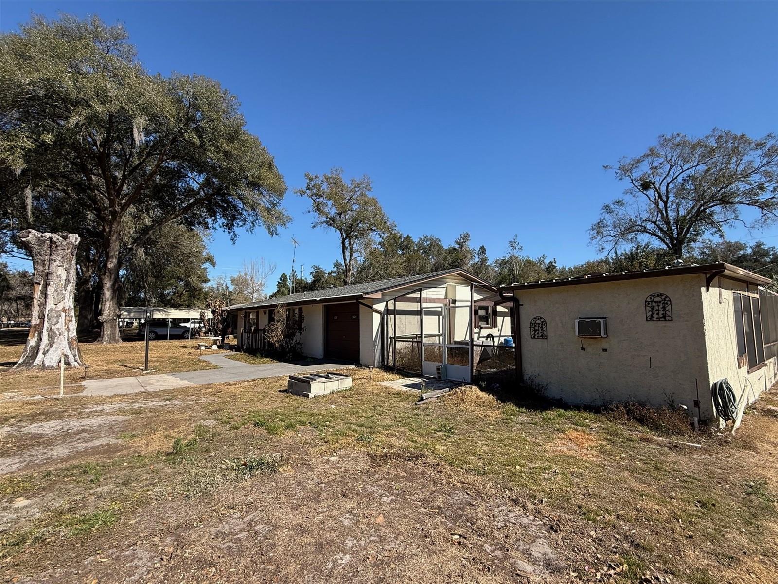 Image 3 of 16 For 4404 Areca Palm Drive