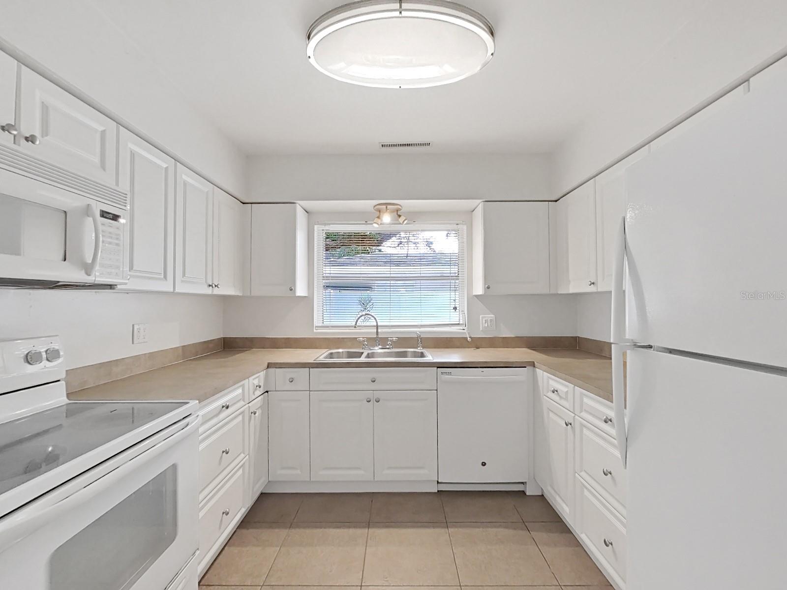 Image 10 of 26 For 1701 Laurie Lane