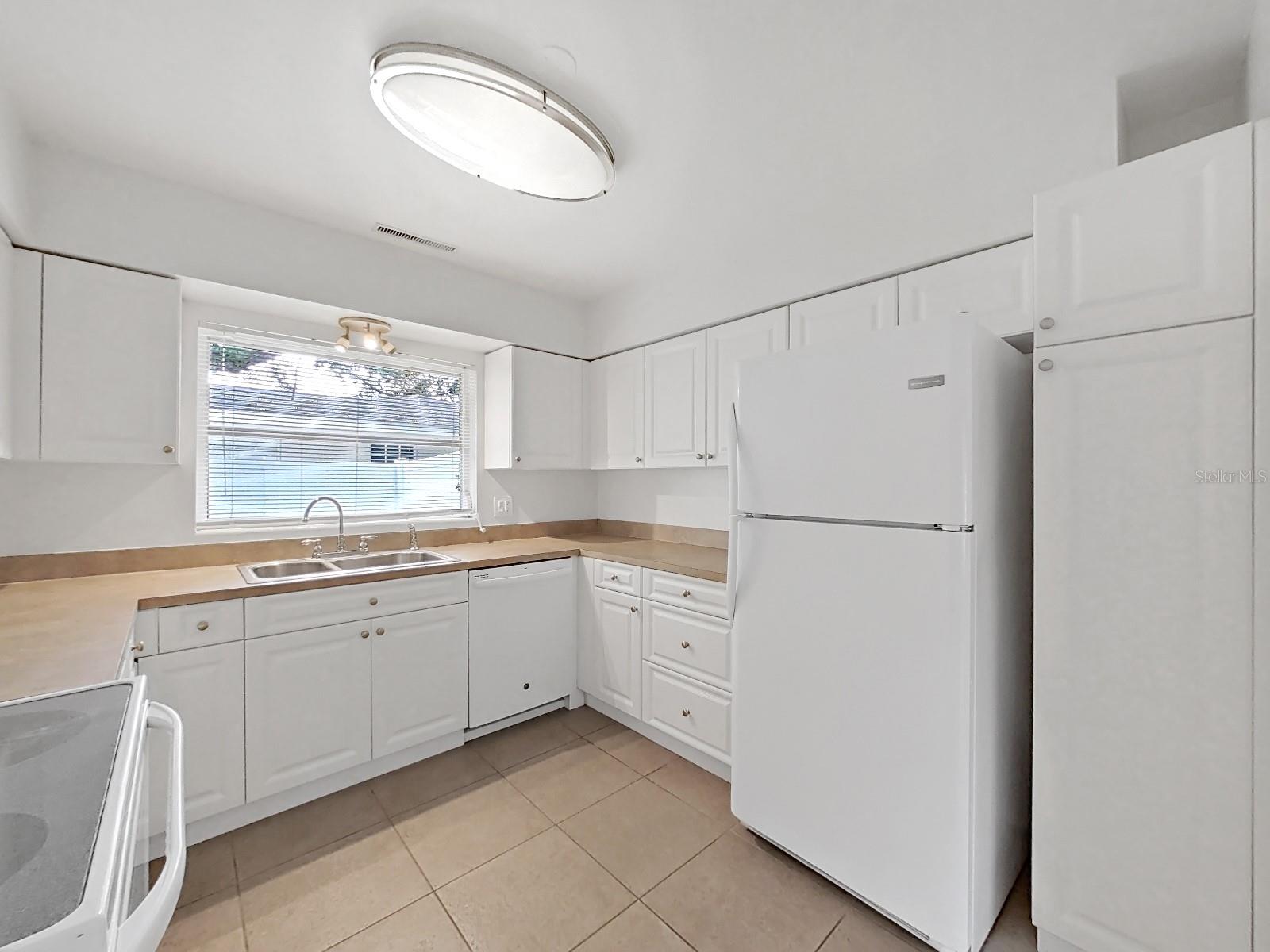 Image 11 of 26 For 1701 Laurie Lane