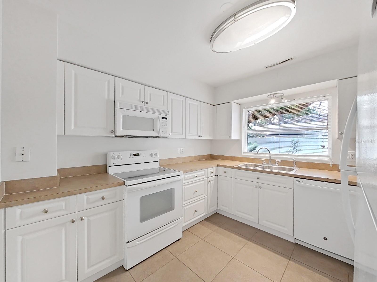 Image 12 of 26 For 1701 Laurie Lane