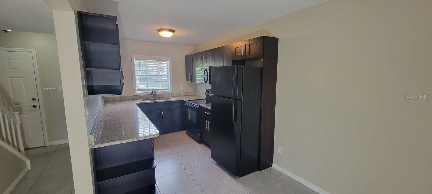 Image 3 of 28 For 3857 Pompano Drive Se