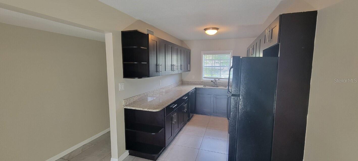 Image 4 of 28 For 3857 Pompano Drive Se