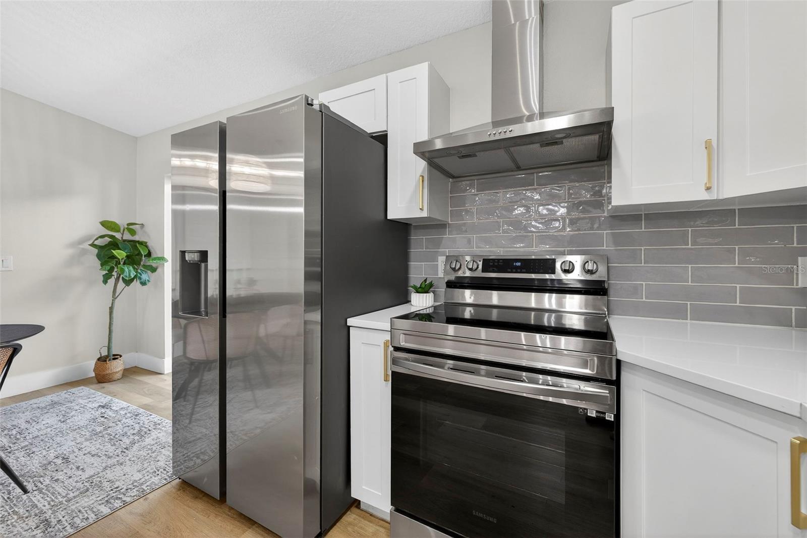 Image 16 of 27 For 1909 Henry Avenue