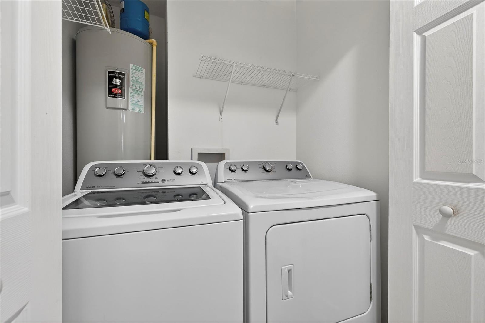 Image 23 of 27 For 1909 Henry Avenue