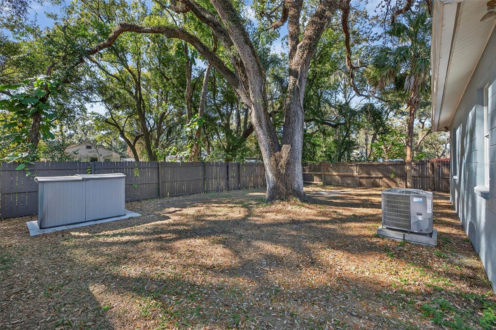 Image 27 of 27 For 1909 Henry Avenue