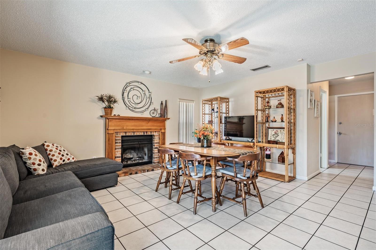 Image 19 of 44 For 12604 Rain Forest Street