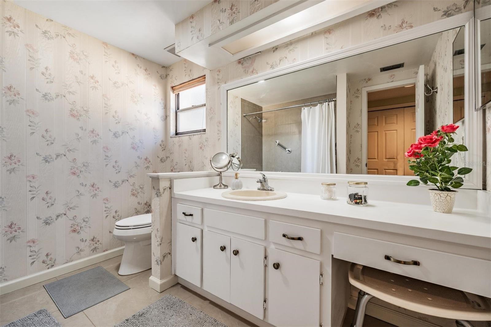 Image 27 of 44 For 12604 Rain Forest Street