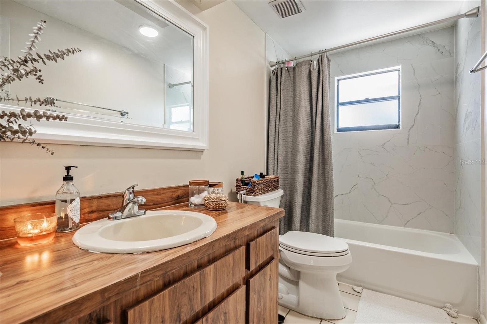 Image 32 of 44 For 12604 Rain Forest Street