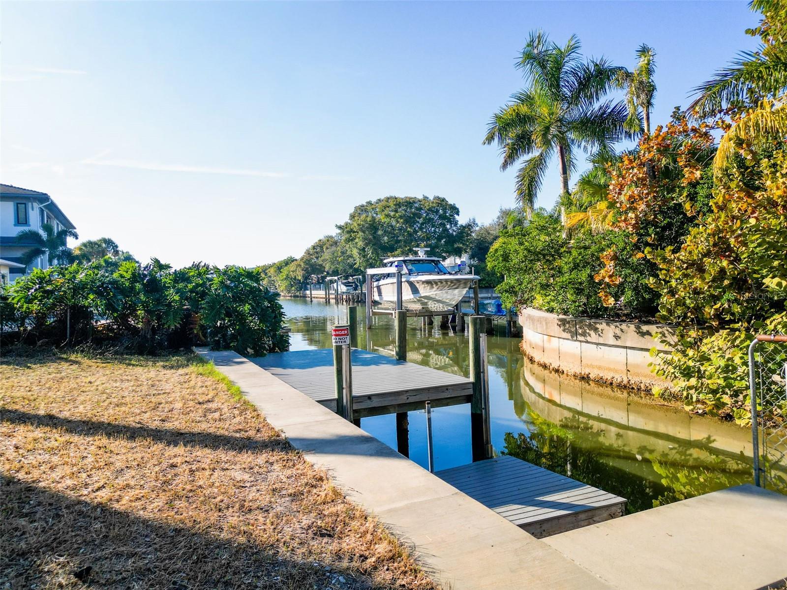 Image 11 of 41 For 4915 Melrose Avenue