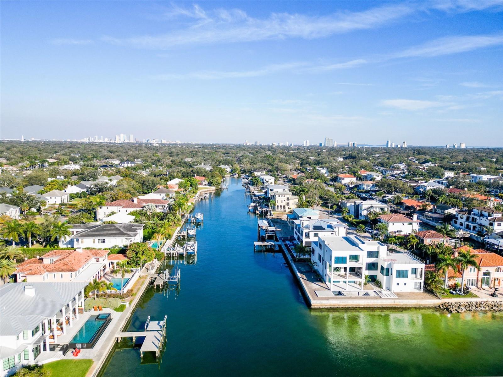 Image 19 of 41 For 4915 Melrose Avenue