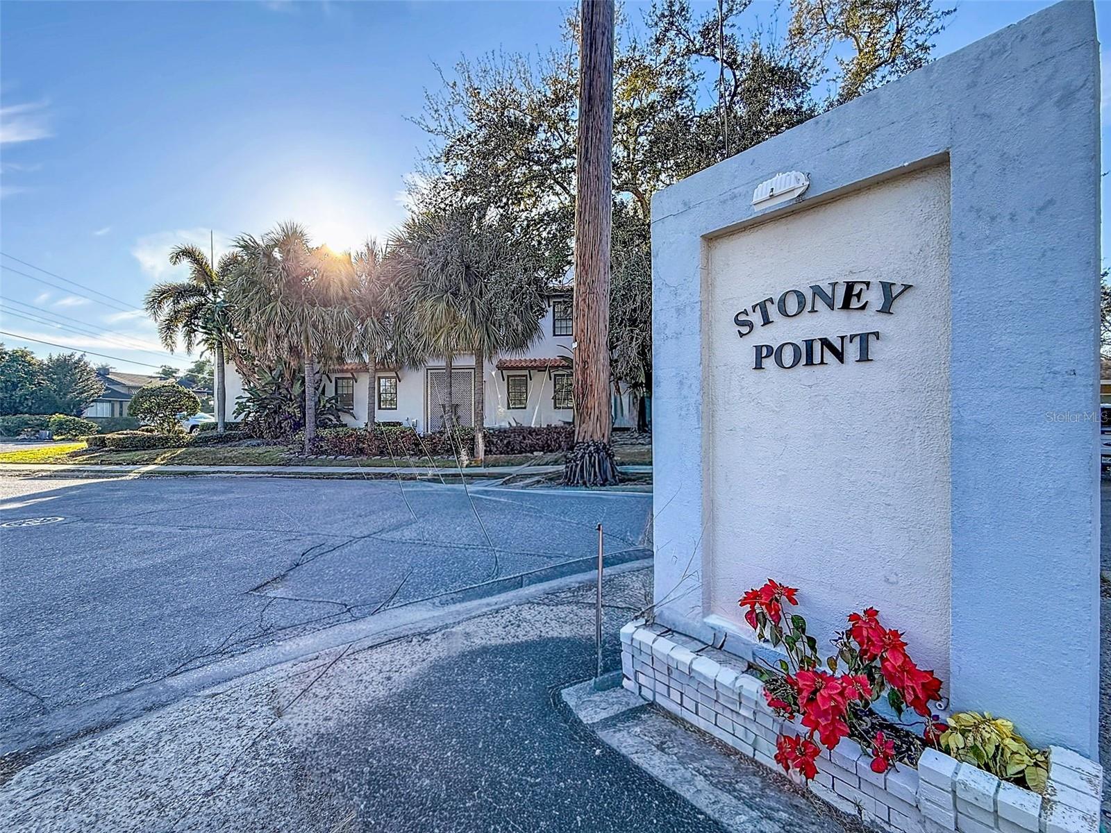 Image 26 of 41 For 4915 Melrose Avenue