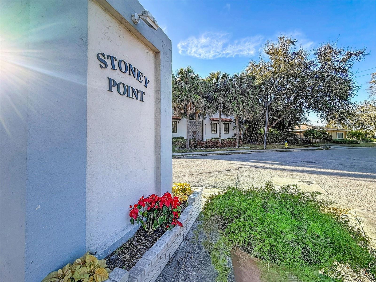 Image 5 of 41 For 4915 Melrose Avenue