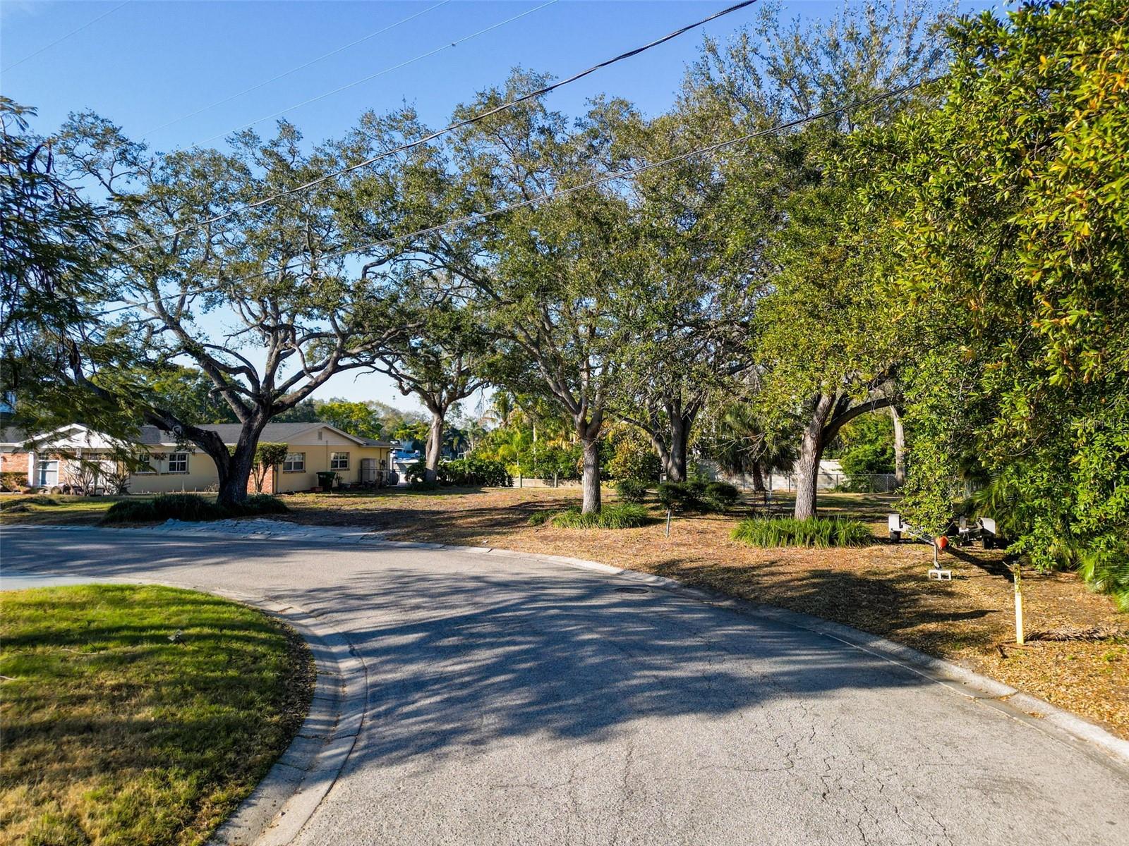 Image 9 of 41 For 4915 Melrose Avenue