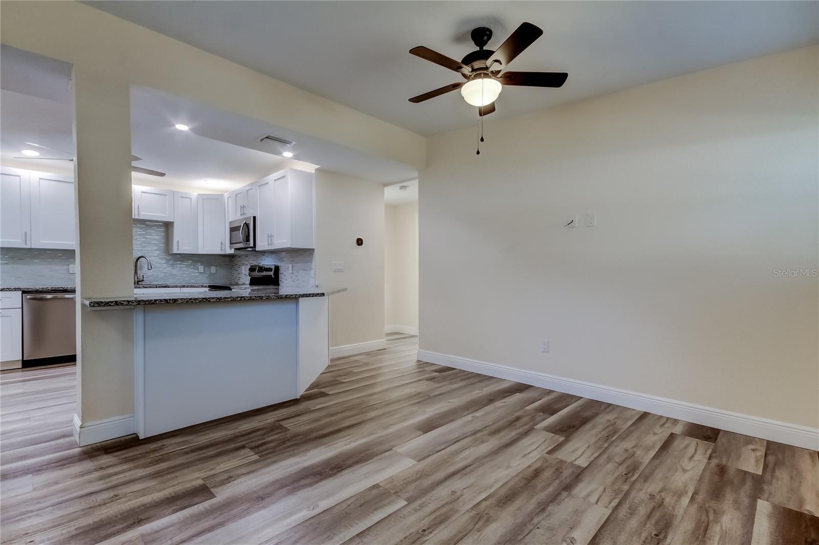 Image 6 of 44 For 1353 Mary L Road