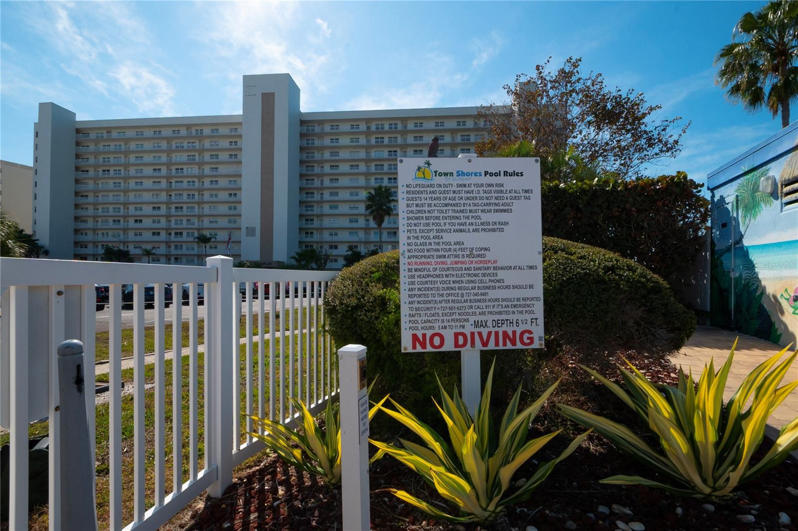 Image 34 of 59 For 6060 Shore Boulevard S 906