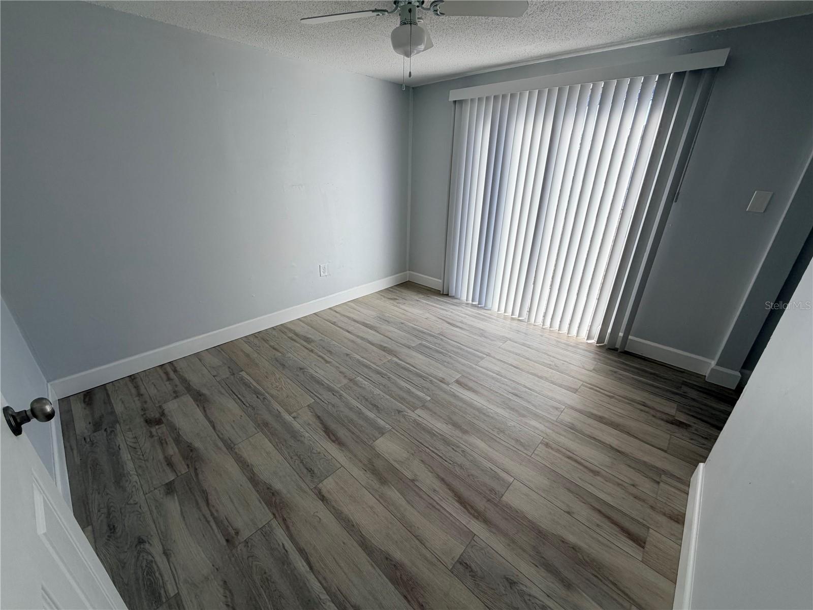 Image 6 of 7 For 1101 140th Avenue