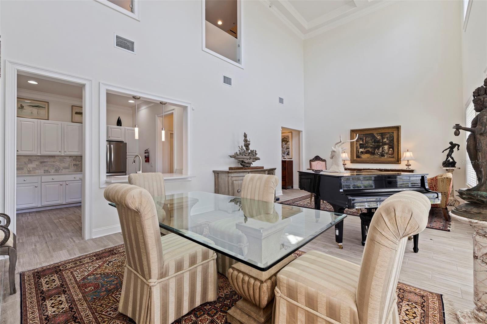 Image 12 of 73 For 300 Newbury Place N