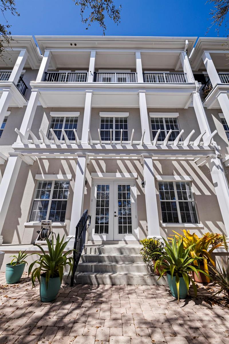 Image 20 of 73 For 300 Newbury Place N