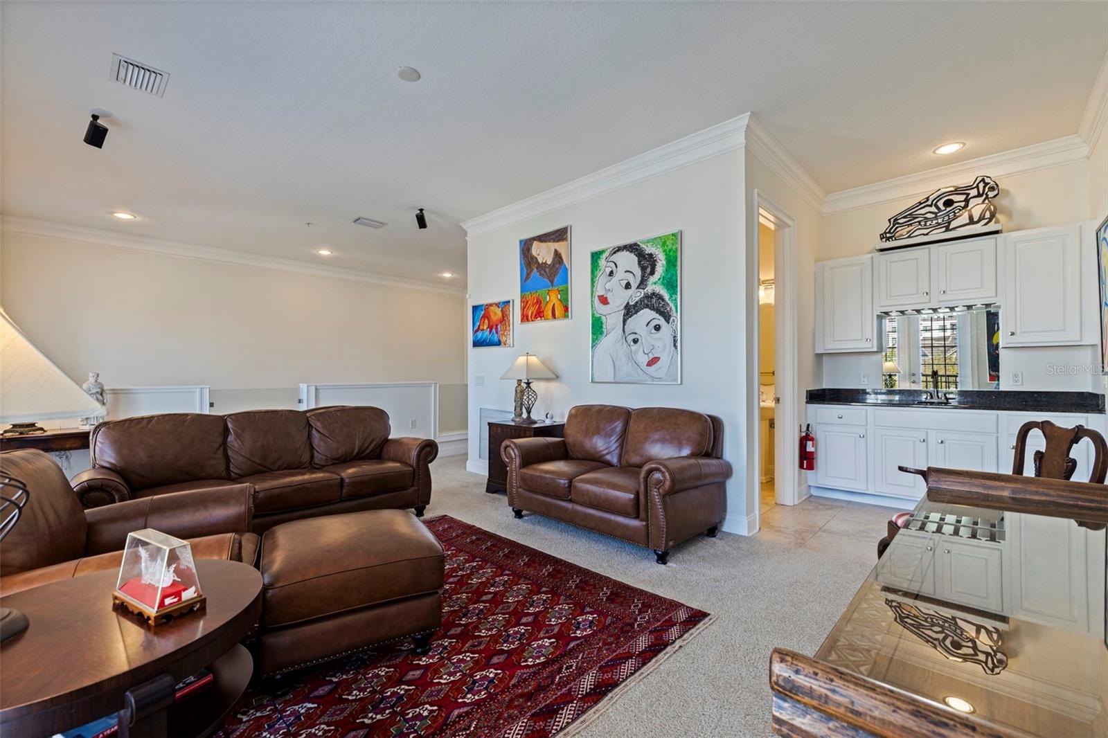 Image 25 of 73 For 300 Newbury Place N