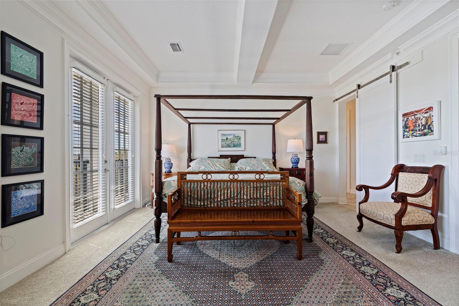 Image 32 of 73 For 300 Newbury Place N