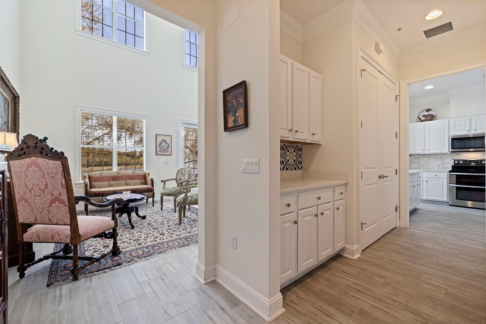 Image 5 of 73 For 300 Newbury Place N