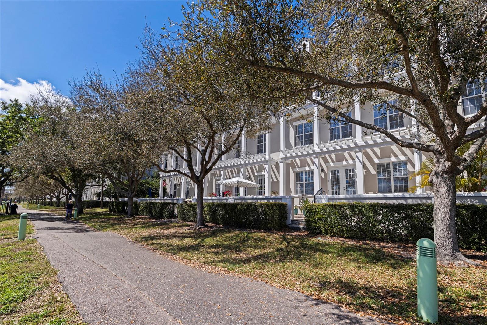 Image 58 of 73 For 300 Newbury Place N