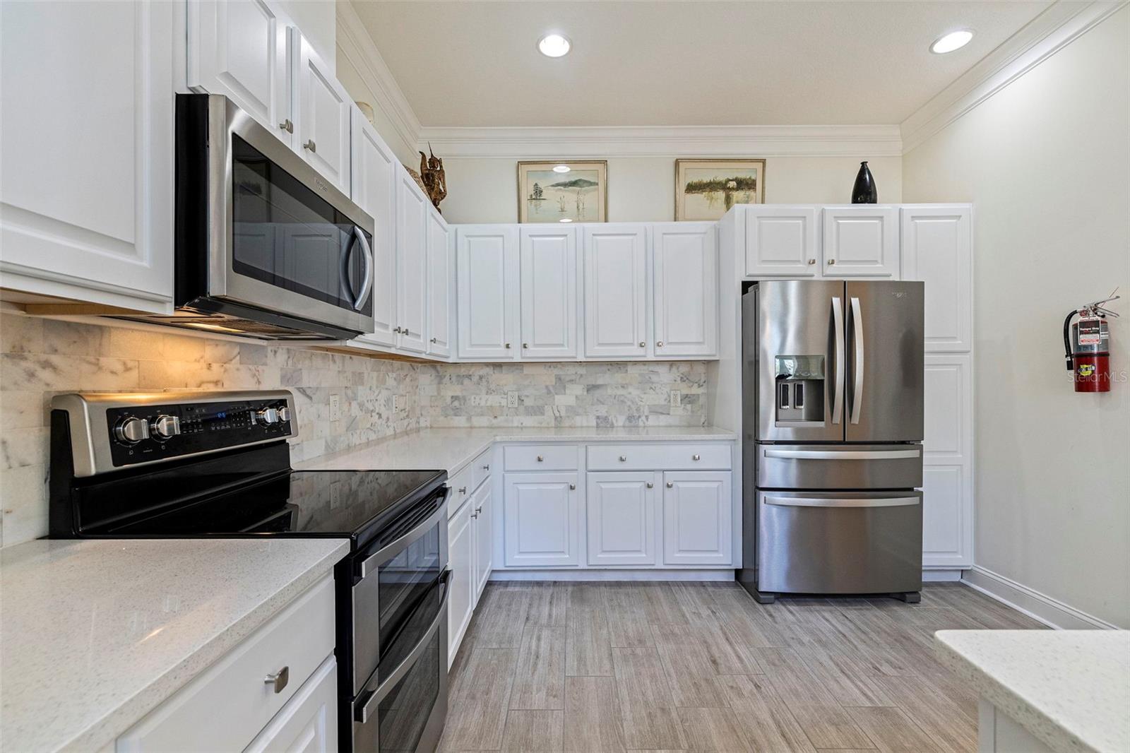 Image 9 of 73 For 300 Newbury Place N