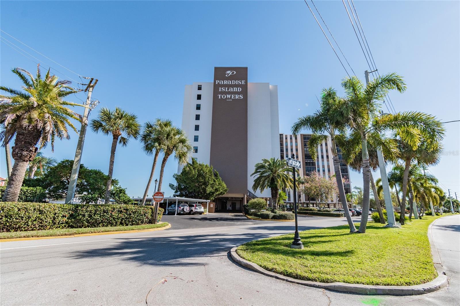 Image 2 of 48 For 10355 Paradise Boulevard 711