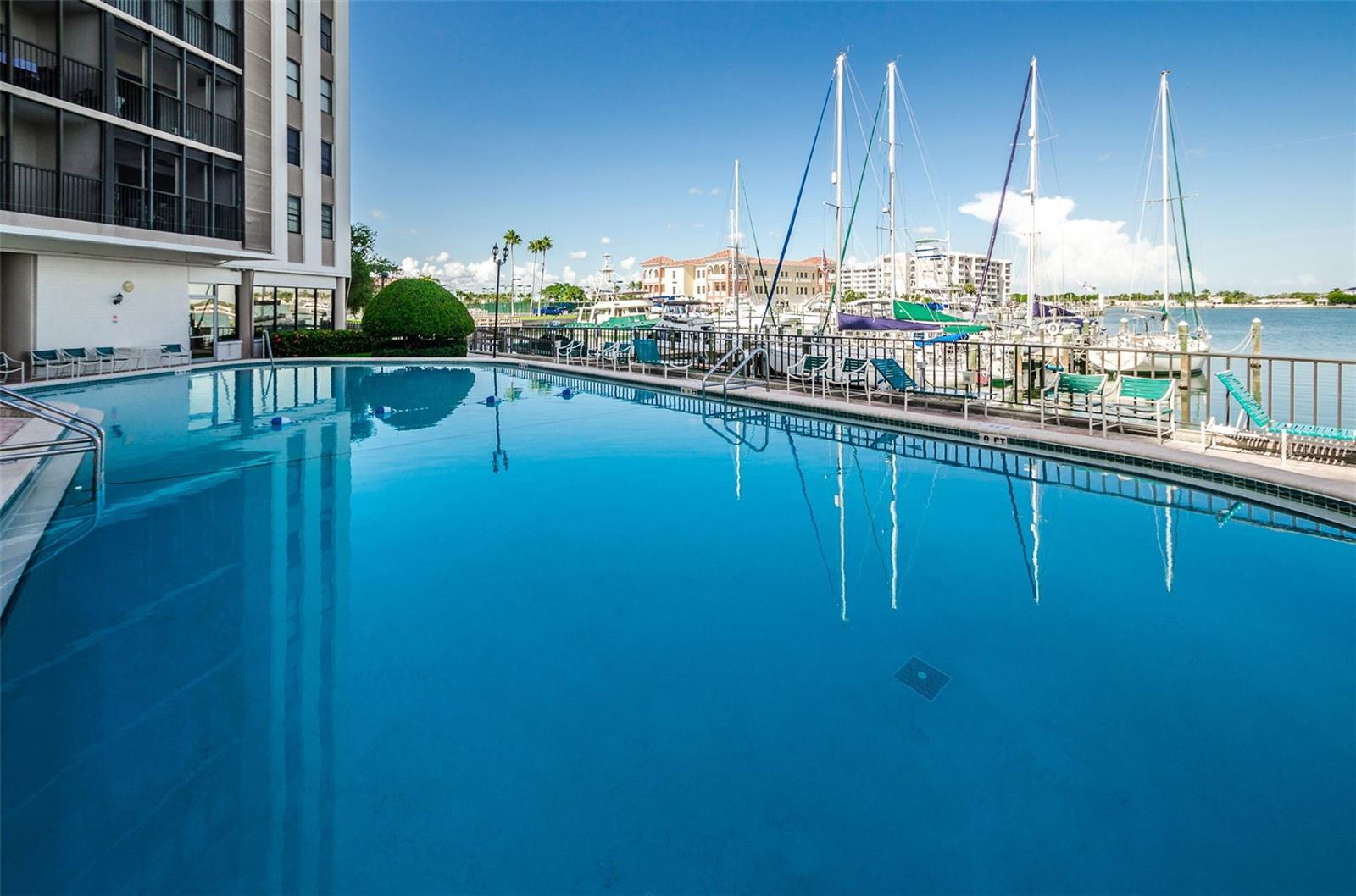 Image 38 of 48 For 10355 Paradise Boulevard 711