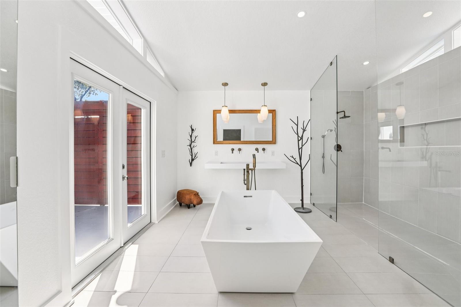 Image 21 of 40 For 4204 Jetton Avenue