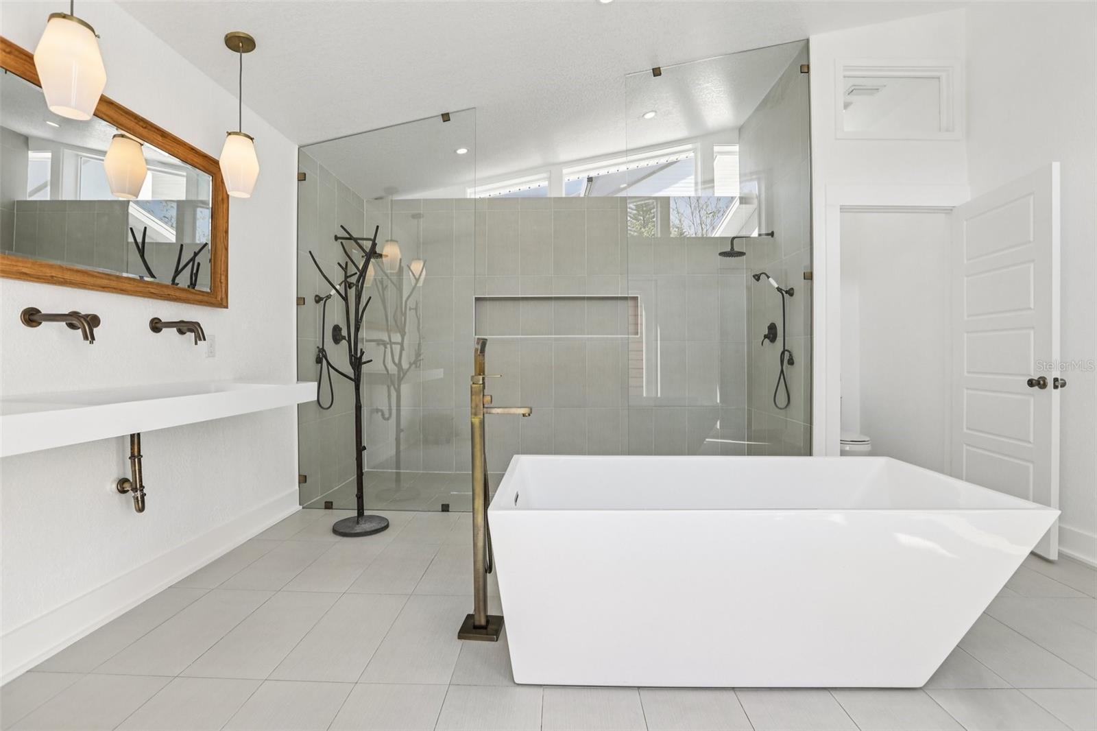 Image 22 of 40 For 4204 Jetton Avenue