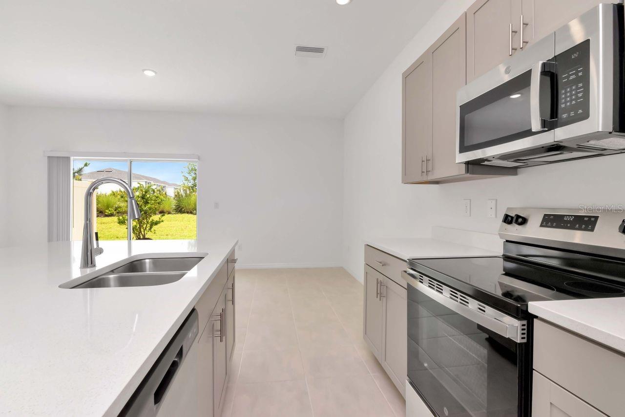 Image 11 of 51 For 34234 Polacca Lane