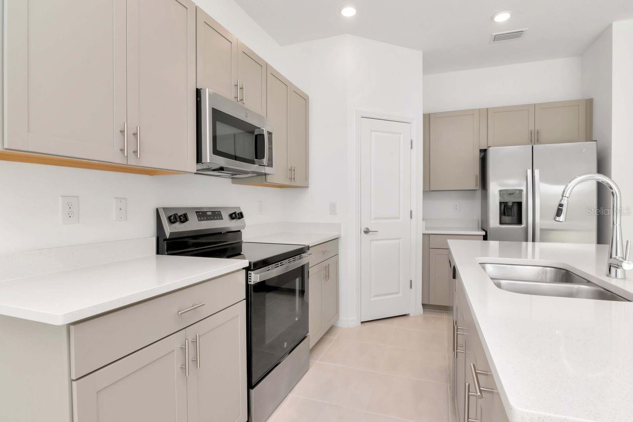 Image 9 of 51 For 34234 Polacca Lane