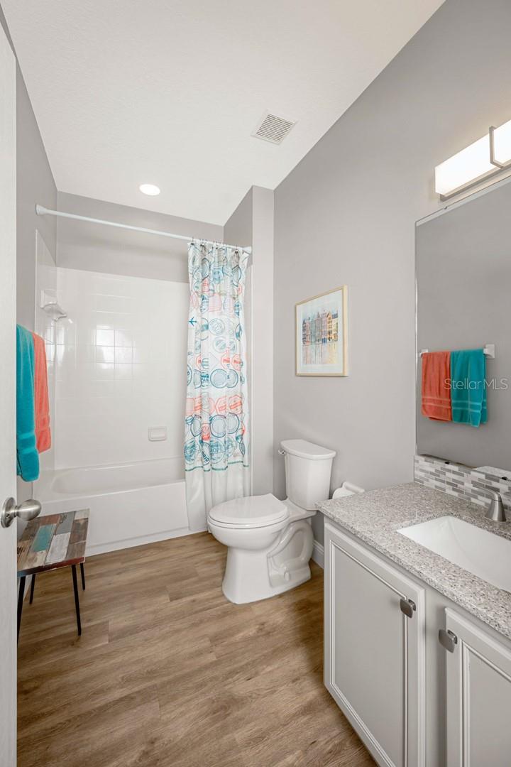Image 18 of 62 For 5911 Phoebenest Drive